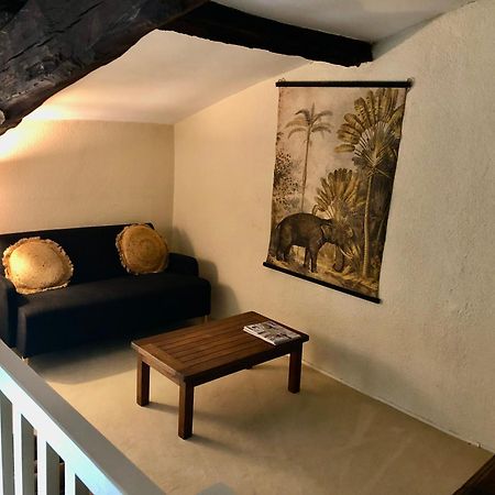 ホテル Le Domaine De Camblanes エクステリア 写真