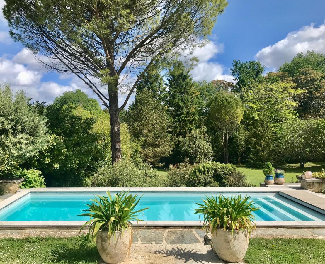 ホテル Le Domaine De Camblanes エクステリア 写真