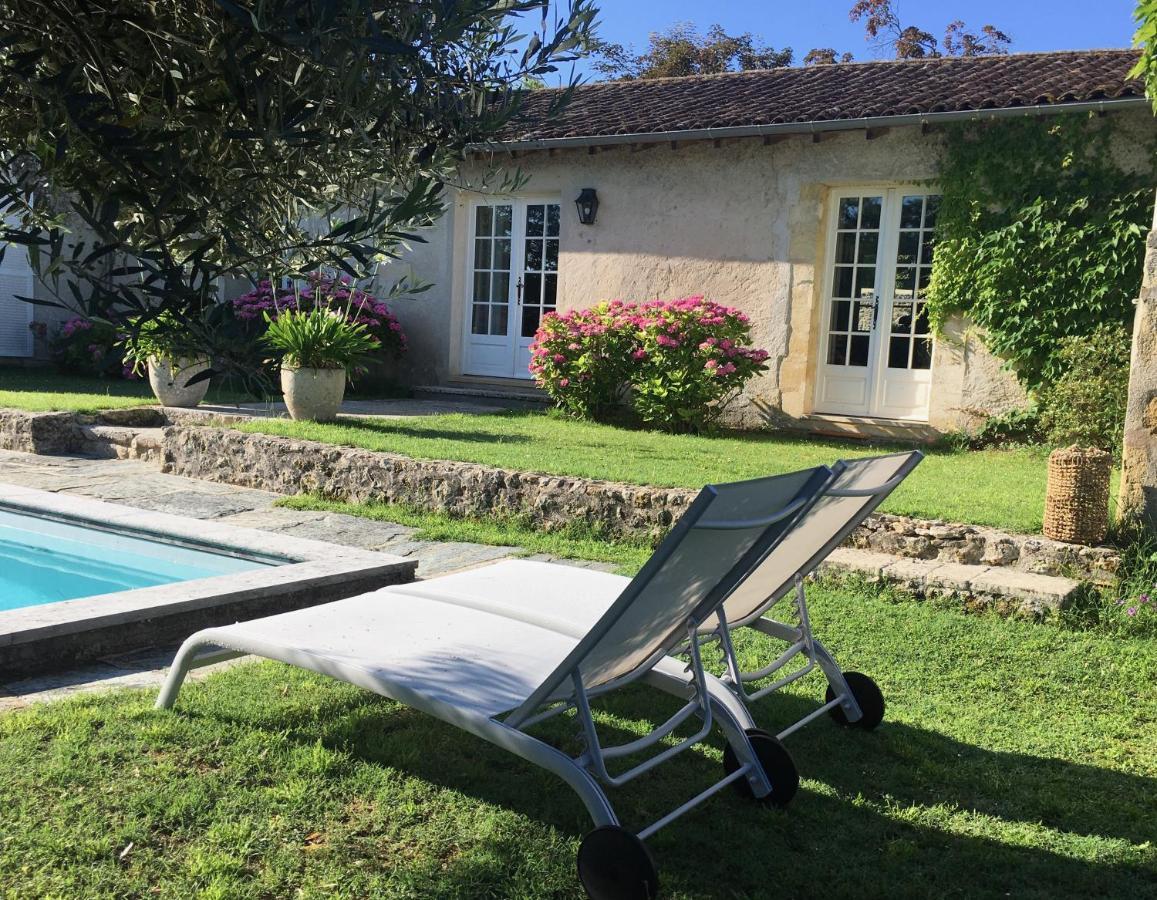 ホテル Le Domaine De Camblanes エクステリア 写真